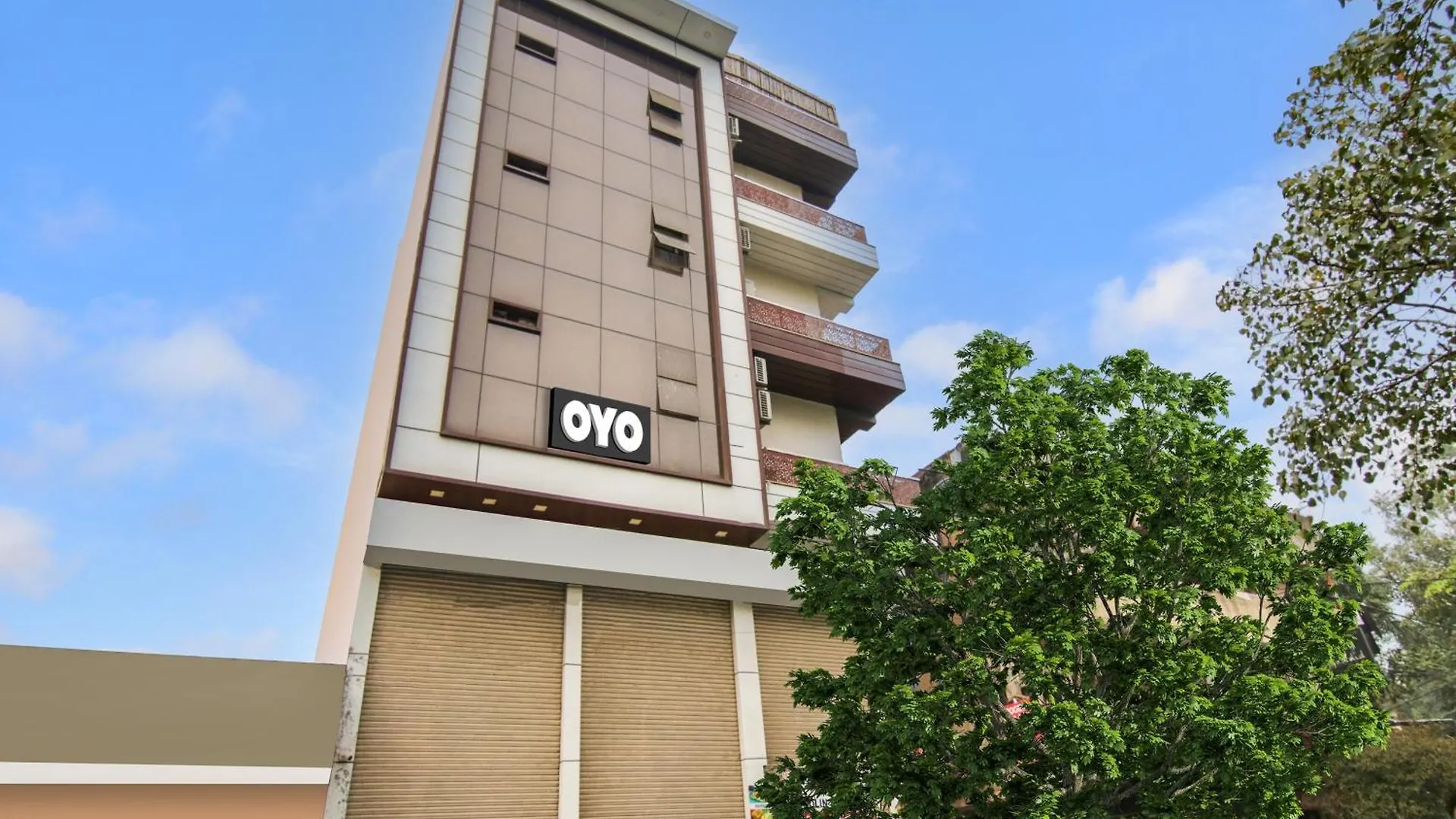Hotel O Shoolin Residency Delhi  3*, Delhi (National Capital Territory of India)