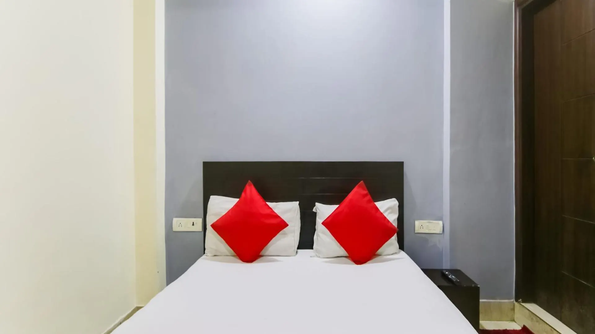 Hotel O Shoolin Residency Delhi