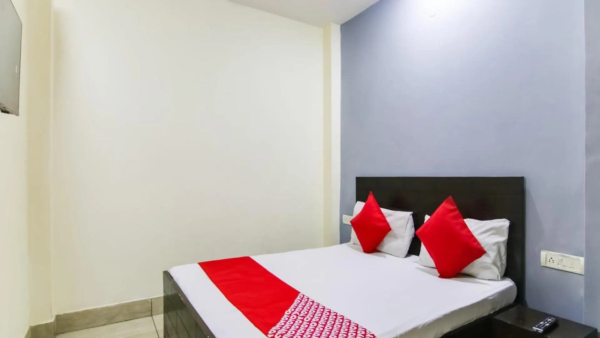 Hotel O Shoolin Residency Delhi  India