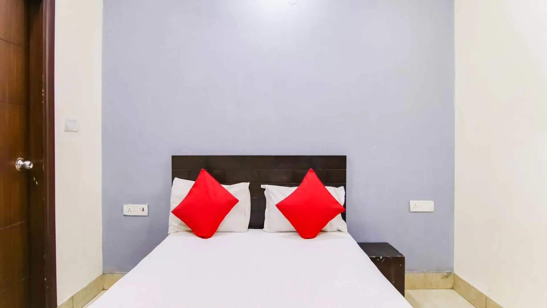 Hotel O Shoolin Residency Delhi