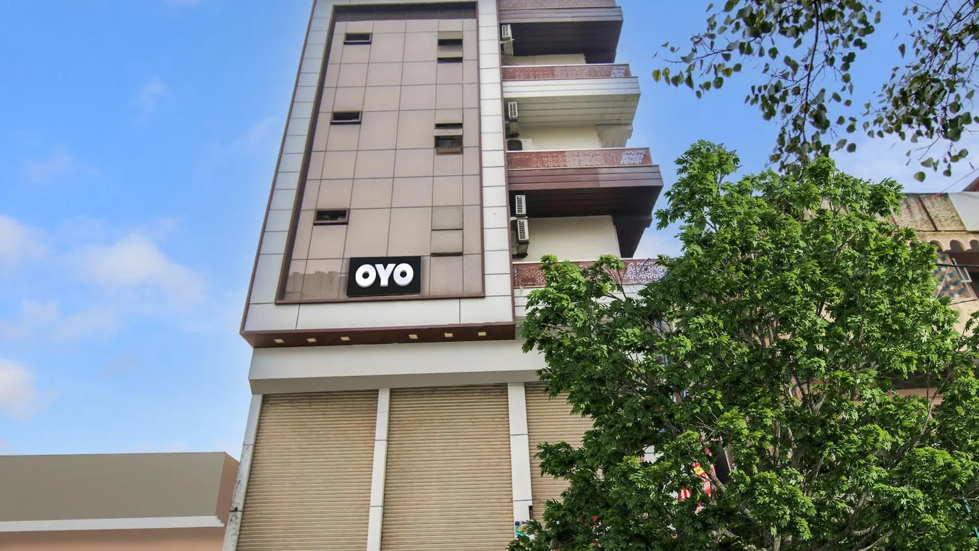 Hotel O Shoolin Residency Delhi