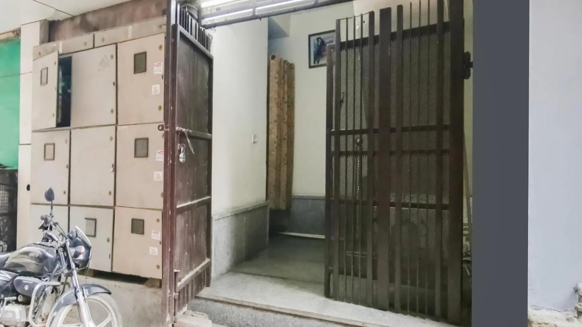 Hotel O Shoolin Residency Delhi  India